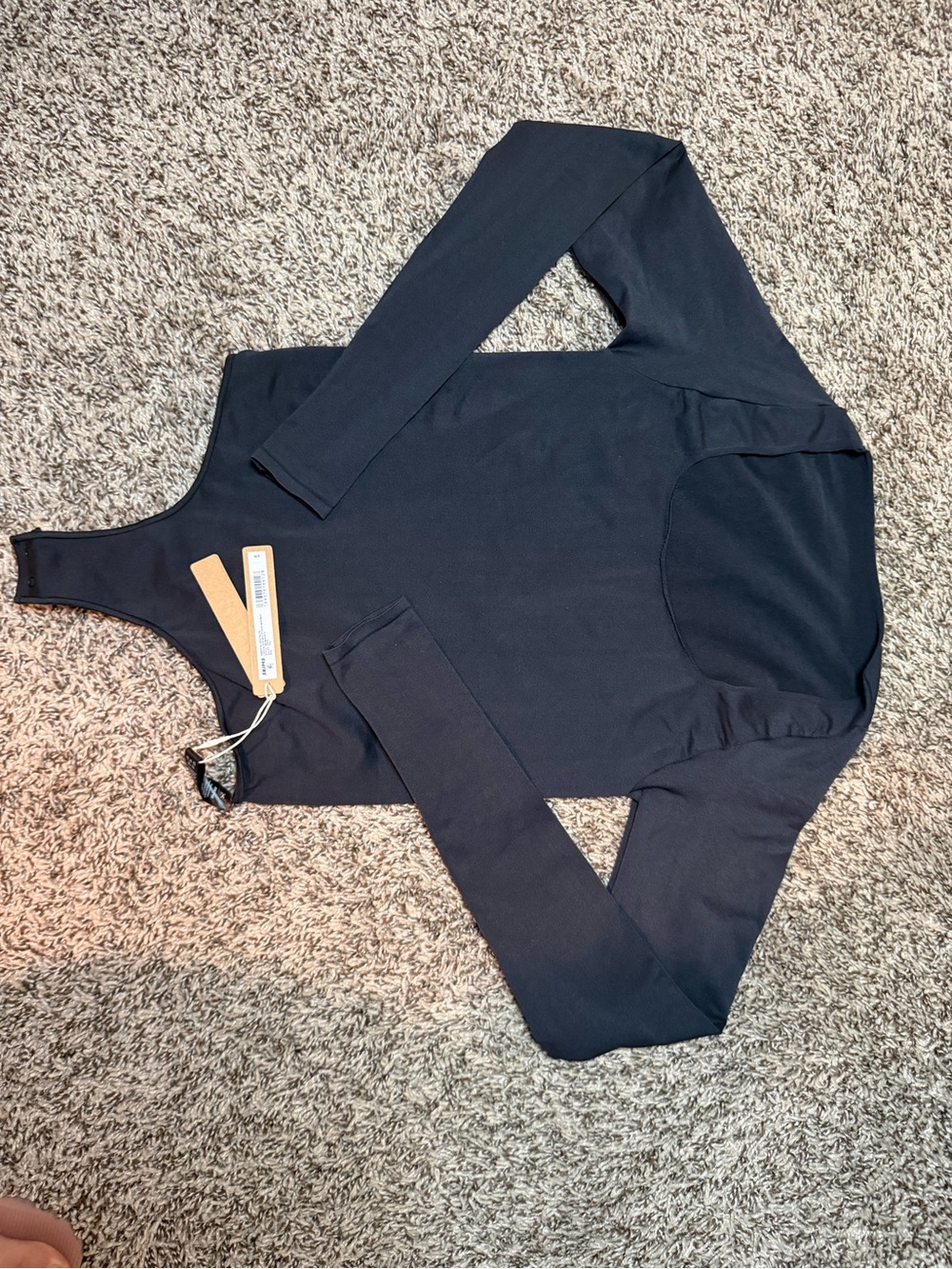 SKIMS Scoop Neck Long Sleeve Black Bodysuit - Picture 11 of 12